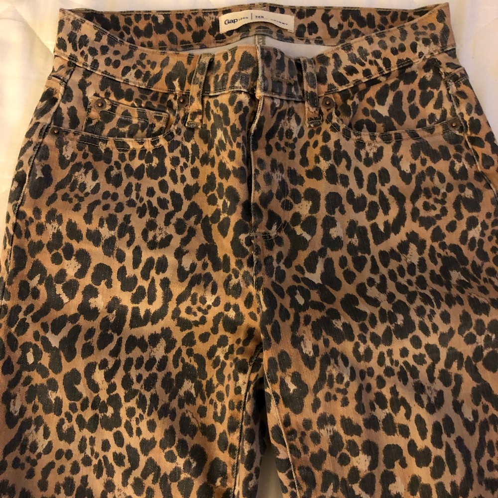 GAP leopard print jeans mod rise